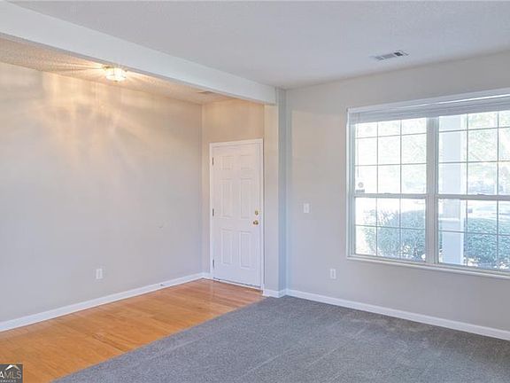 5th image of 2333 Laurelfield Dr