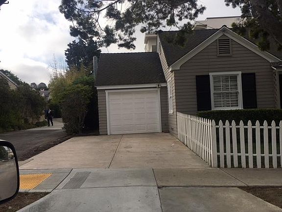 3rd image of 1121 Virginia Way
