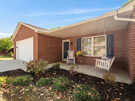 5th image of 7740 Verona Ln