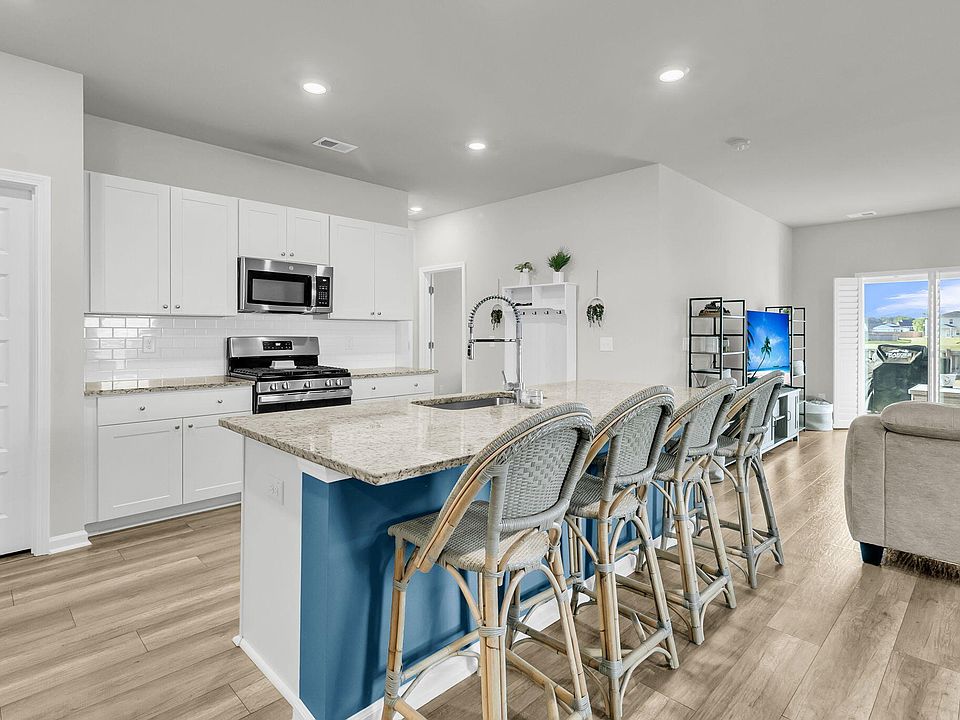 1st image of 548 Spanish Wells Rd