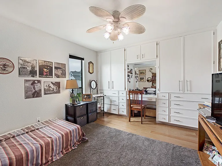 336 Admiral Cir — Photo 30