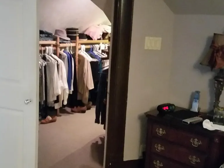 Master suite walkin closet