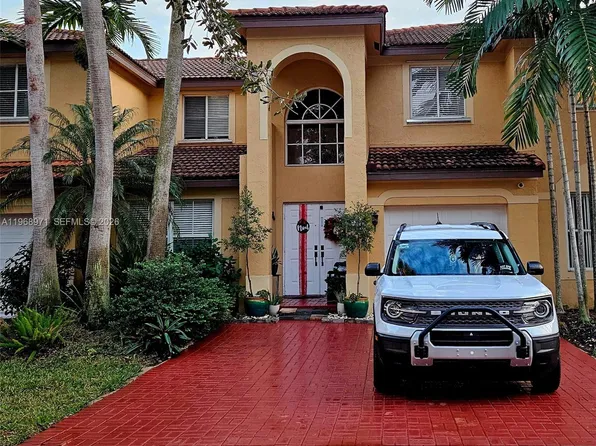 14070 S Forest Oak Cir, Davie, FL 33325