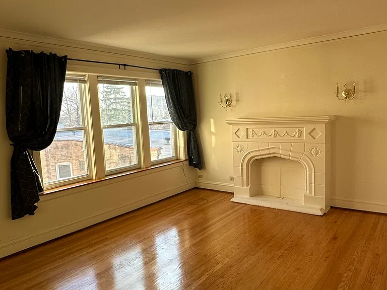 1436 W Thome Ave #3D — Photo 1