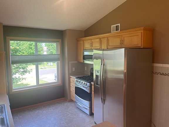 4th image of 7776 Large Ave NE
