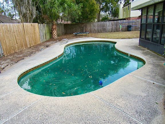 3rd image of 6037 BRIARFOREST Road N