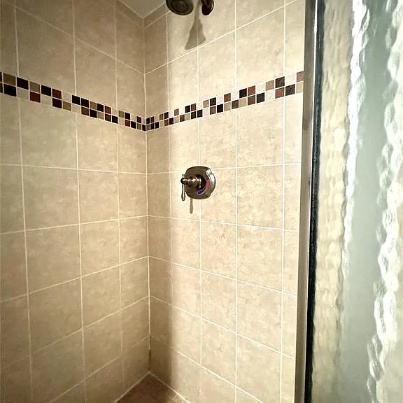 4604 Duval St #A — Photo 24