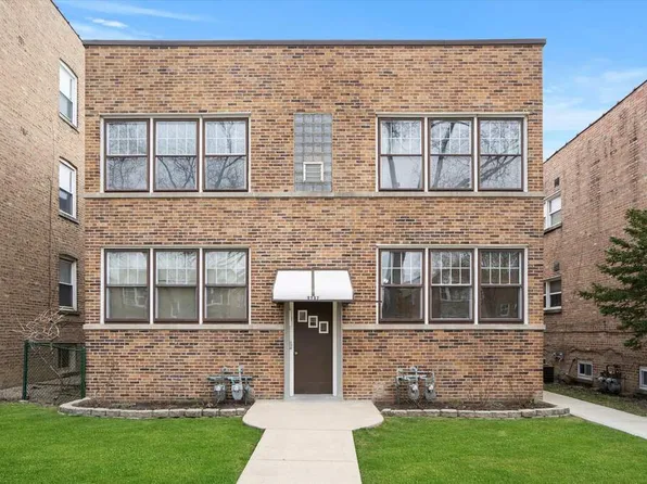 8207 Knox Ave, Skokie, IL 60076