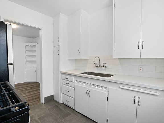 2nd image of 1734 E 3rd St APT 19