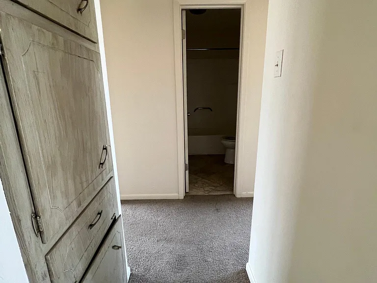 2110 Hunt Dr #D — Photo 10