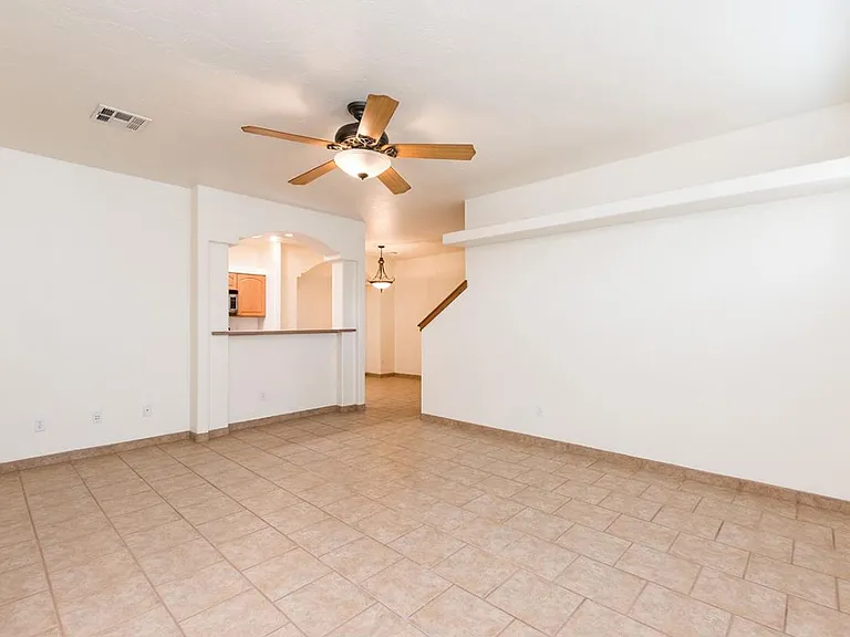 2375 Saturn Cir — Photo 7