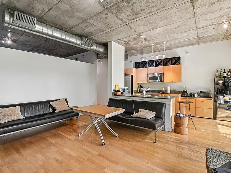 807 Davis St #314 — Photo 10