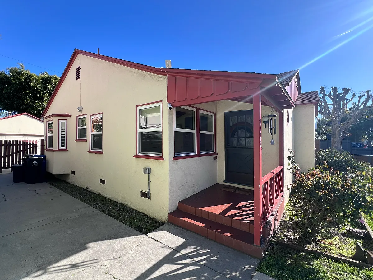 Building Photo - 1122 Garfield Ave