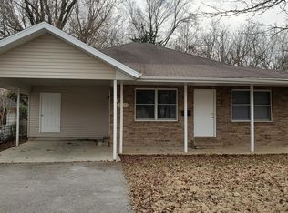 1568 E Cherokee St, Springfield, MO 65804