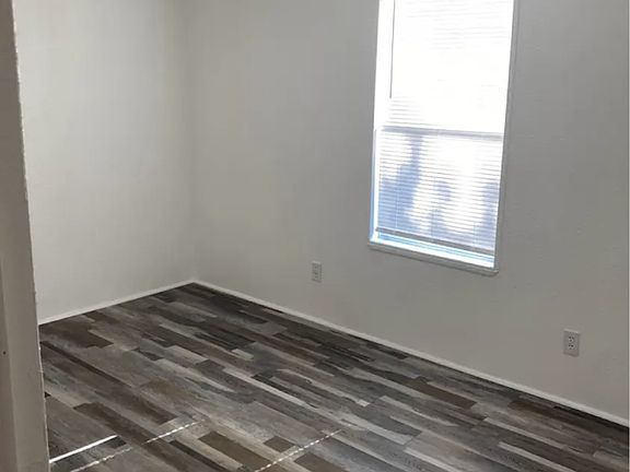 4th image of 1794 Eagle Bay Ln