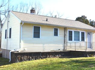 12 Jepson Ln, Meriden, CT 06451