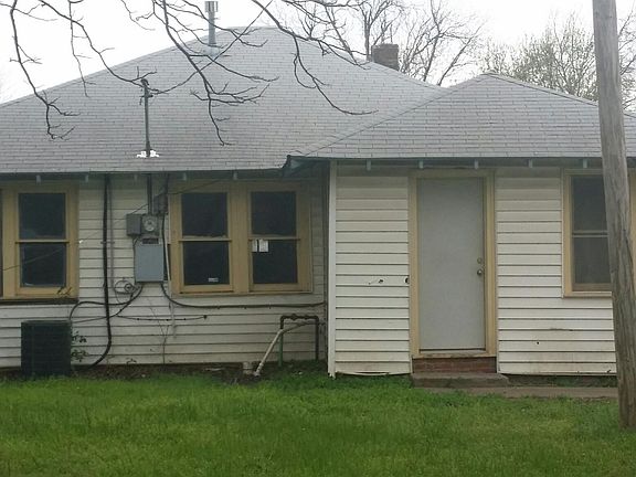 3rd image of 1513 NE 19th St