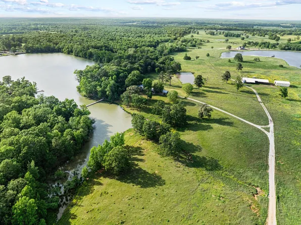 1203 County Road 3100, Clarksville, TX 75426