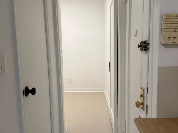 170 Ludlow Street image 4 of 10