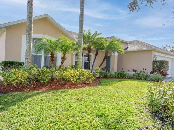 2215 Fallon Blvd NE, Palm Bay, FL 32907