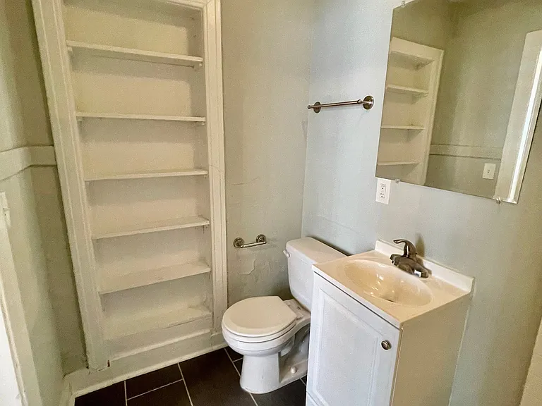 3715 Summit St #303 — Photo 11