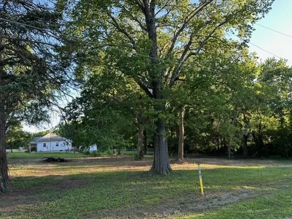 701 S Green St, Yates Center, KS 66783