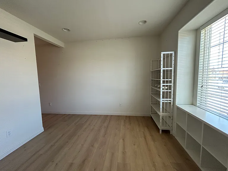 7346 Lower Creek Cir — Photo 18
