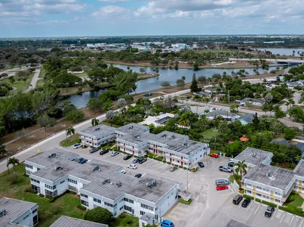 2840 Lake Osborne Drive #111, Lake Worth Beach, FL 33461