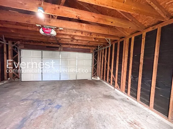 1043 Grassy View Dr — Photo 19