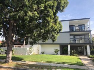 911 E Ave APT 301, Coronado, CA 92118