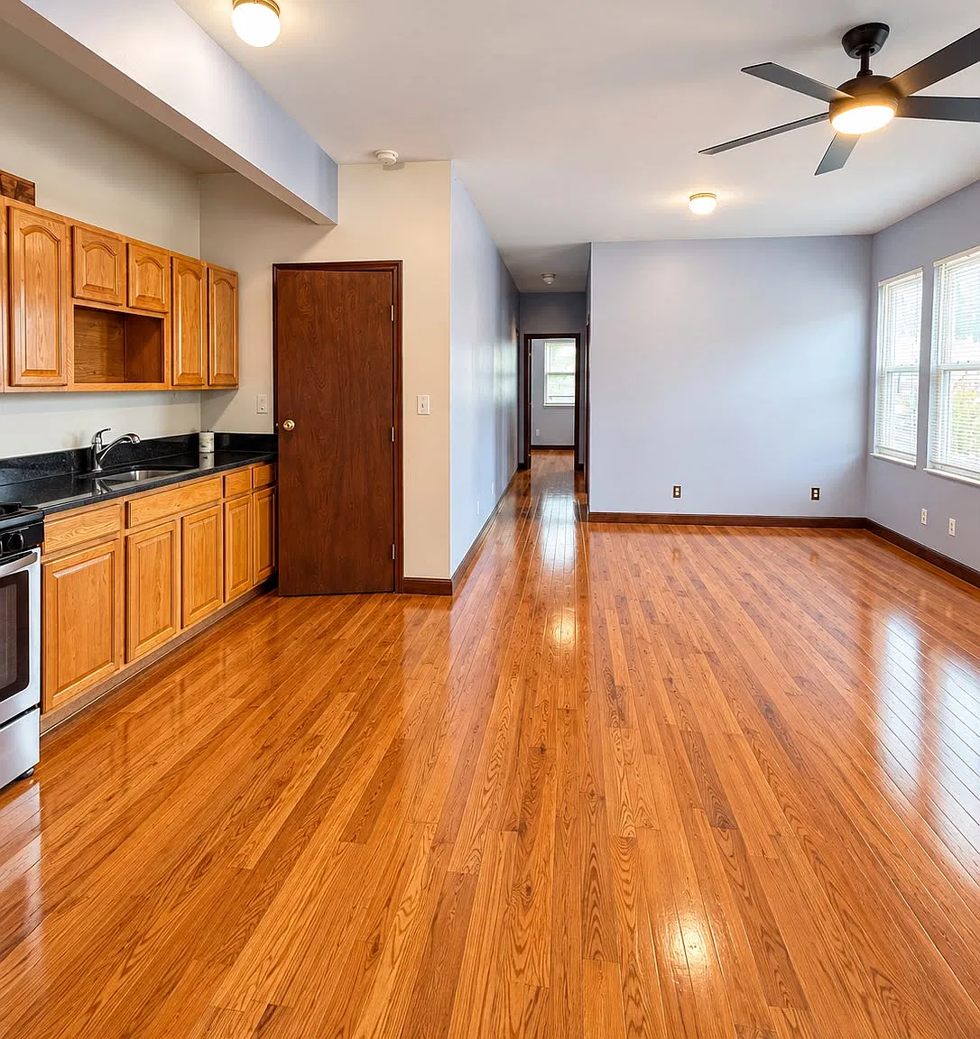 4 bed, 1100 sqft, $3,600 — Photo 1