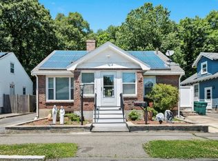 33 Range Ave, Lynn, MA 01904