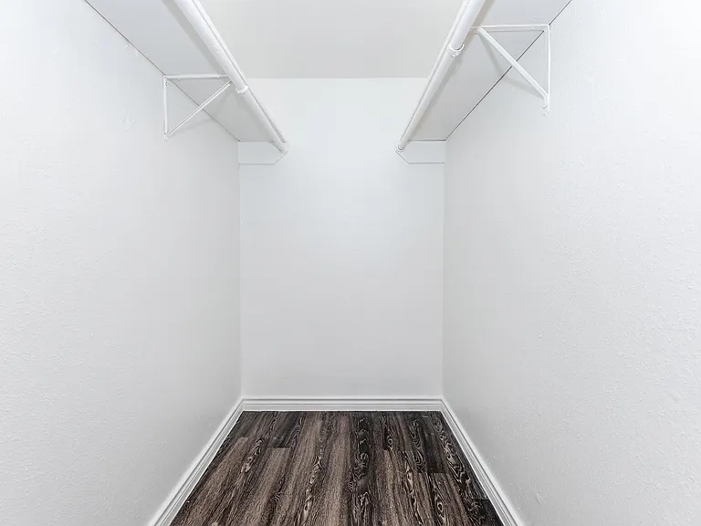 Bayou Park Apartments — Photo 50