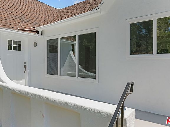 4th image of 2316 Selby Ave