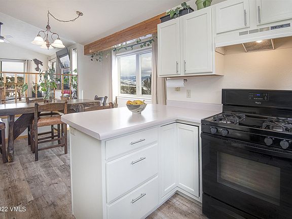 5th image of 61 Sagebrush Ct