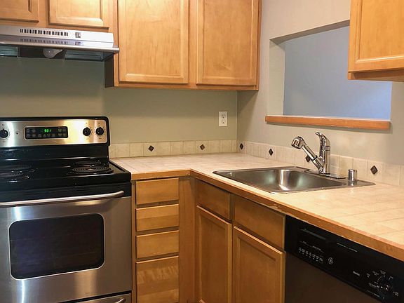 5th image of 1127 N 198th St Unit A204