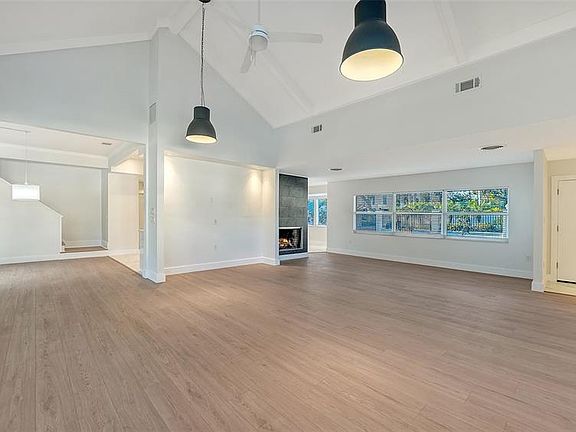 5th image of 940 Alameda Way