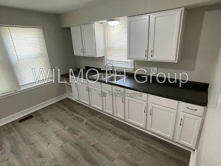 2733 N Lasalle St — Photo 7