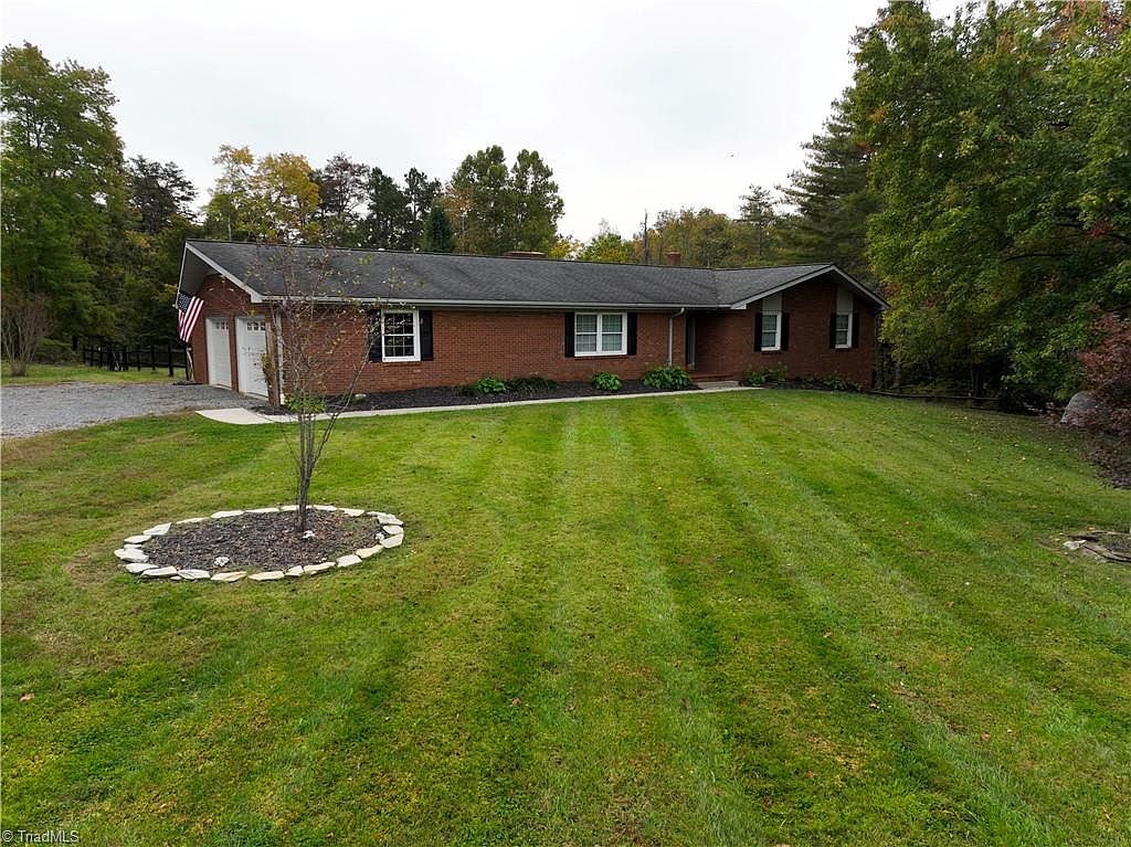 9885 Baux Mountain Rd, Germanton, NC 27019 Zillow