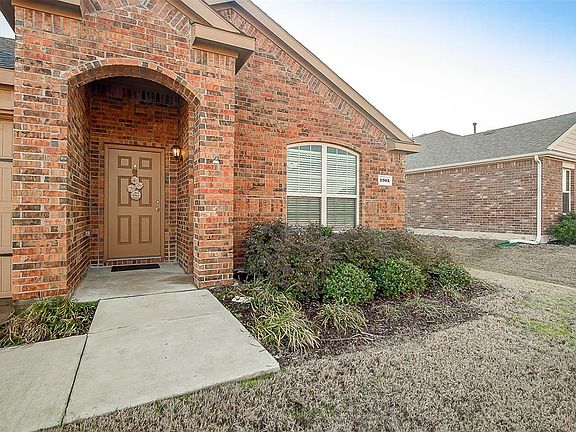 3rd image of 1905 Arbordale Way