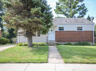 1111 Gilbert Rd, Rockville, MD 20851