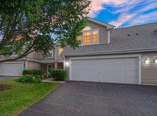 52 Jericho Ln, Batavia, IL 60510