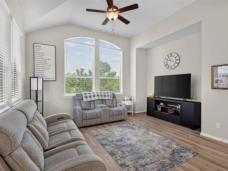 16207 Northern Cardinal Ln — Photo 24
