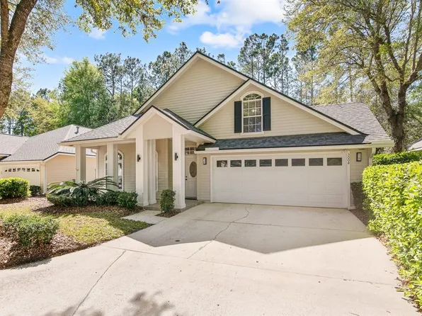 3004 SW 98th Way, Gainesville, FL 32608