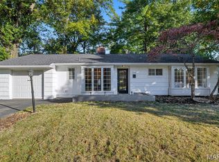 319 Dobbin Rd, Saint Louis, MO 63119