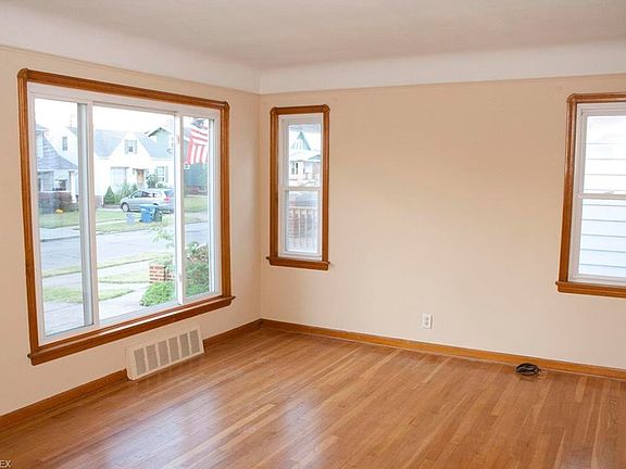 2nd image of 6111 Laverne Ave