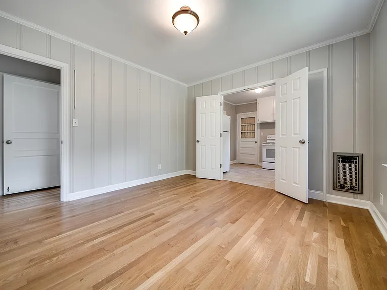 620 Crieve Rd — Photo 8