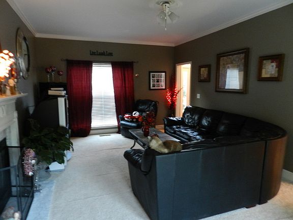 2nd image of 205 Sunset Lake Dr