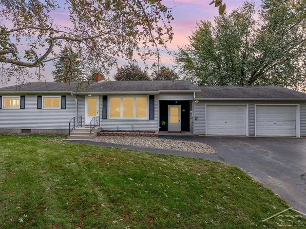 1671 Hotchkiss Rd, Freeland, MI 48623
