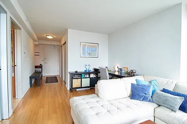 Sold by Nest Seekers International | media 2